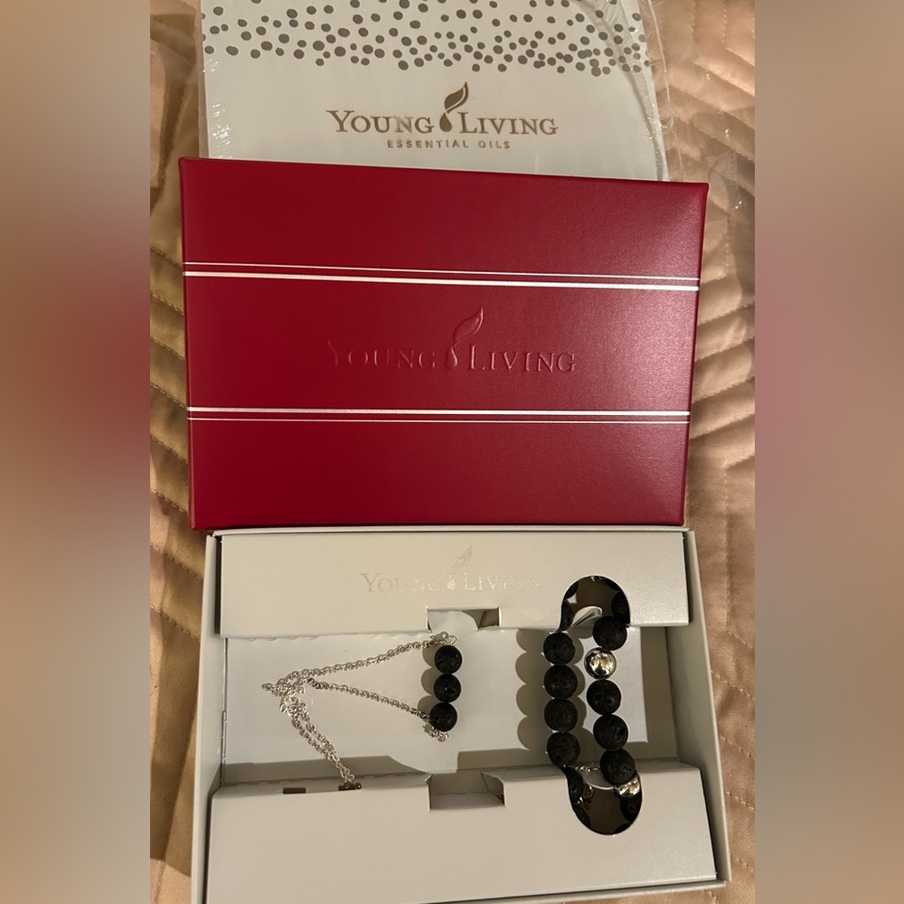 Young Living Essential Oils Diffuser Jewelry Necklace & Bracelet set
